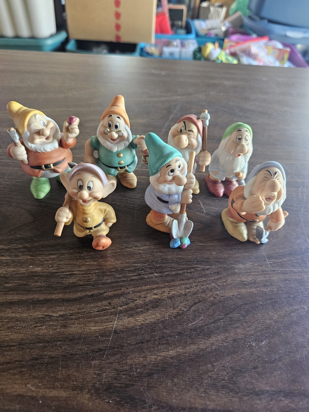 Classic Seven Dwarfs Ceramic Figurine Set - Colorful Collectibles 💙💙